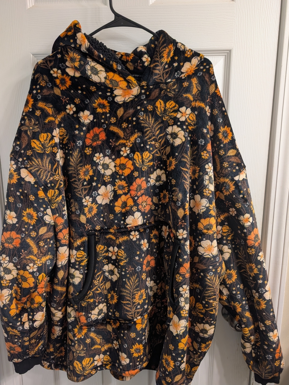Floral Hooded Pullover Jacket in Black and Orange